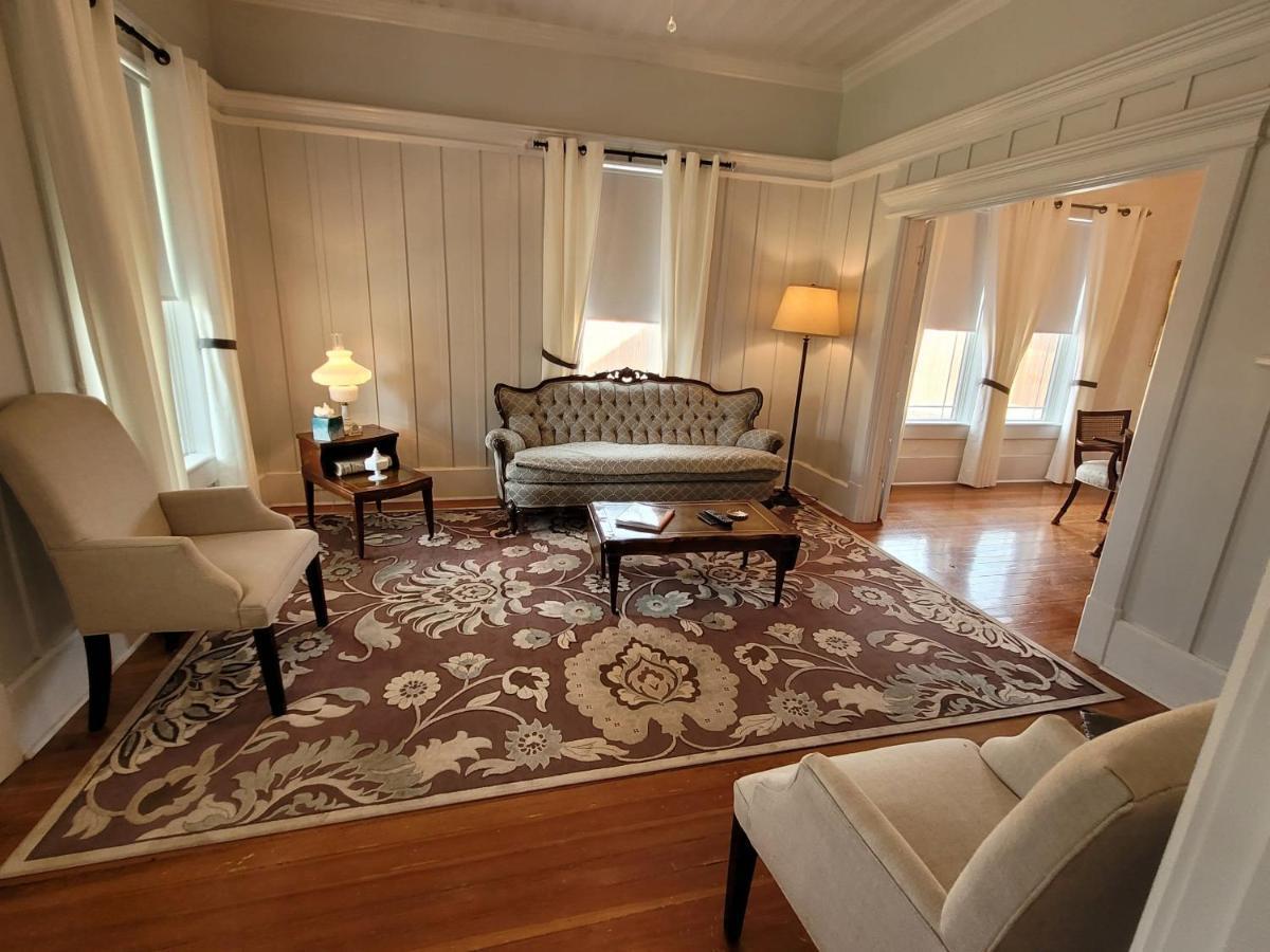 הוילה אלפיין Holland House - Historic And Sophisticated מראה חיצוני תמונה