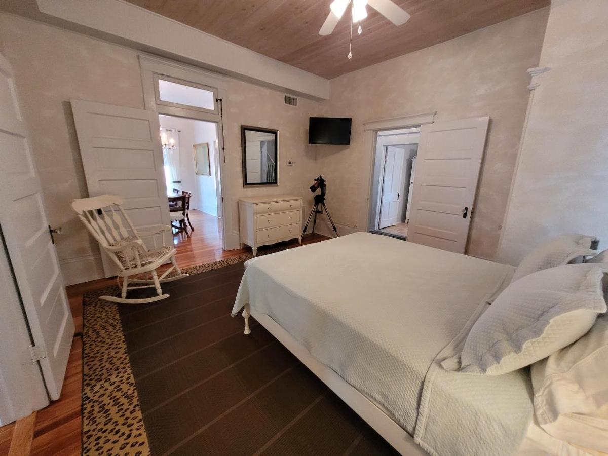 הוילה אלפיין Holland House - Historic And Sophisticated מראה חיצוני תמונה
